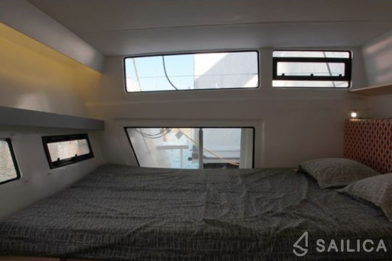 Eos 54 - Yacht Charter Sailica