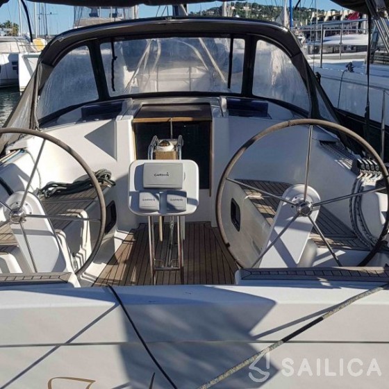 Hanse 345 - Yacht Charter Sailica