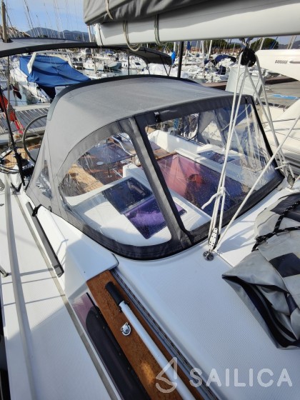 Hanse 345 - Yacht Charter Sailica