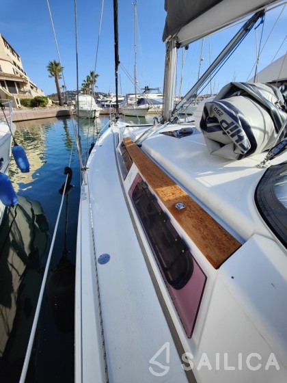 Hanse 345 - Yacht Charter Sailica