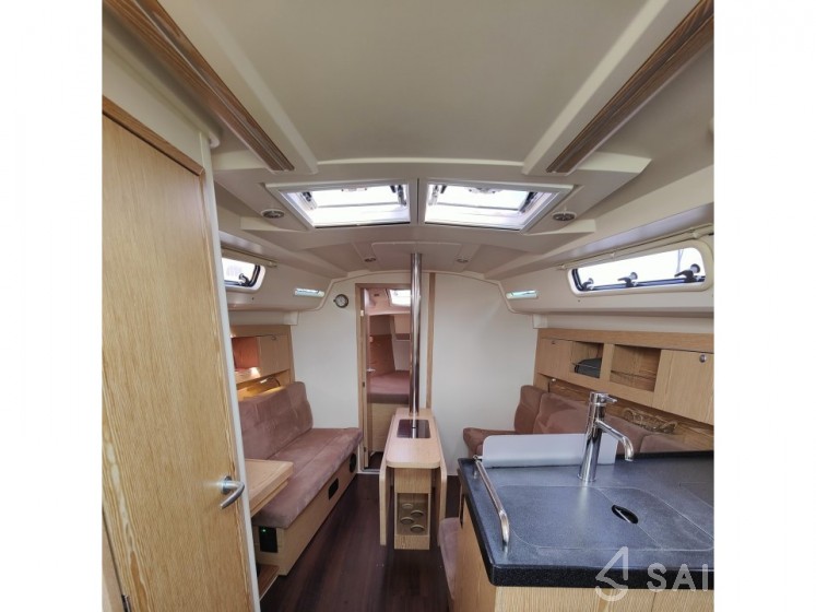 Hanse 345 - Yacht Charter Sailica