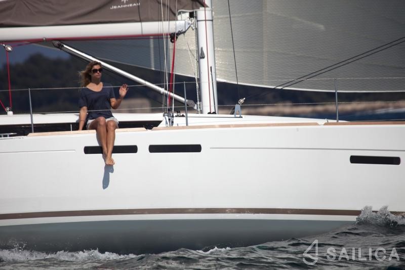 Sun Odyssey 419 - Yacht Charter Sailica