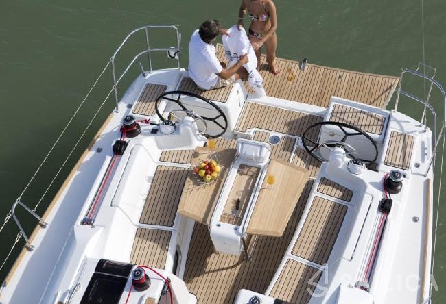 Sun Odyssey 419 - Yacht Charter Sailica