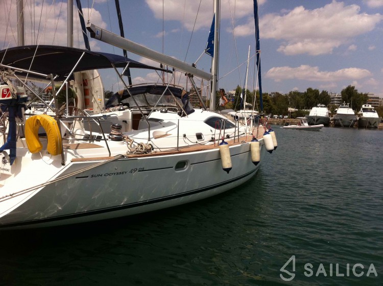 Sun Odyssey 49 DS - Yacht Charter Sailica