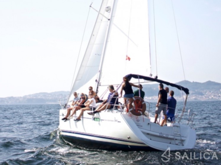 Sun Odyssey 39i - Yacht Charter Sailica