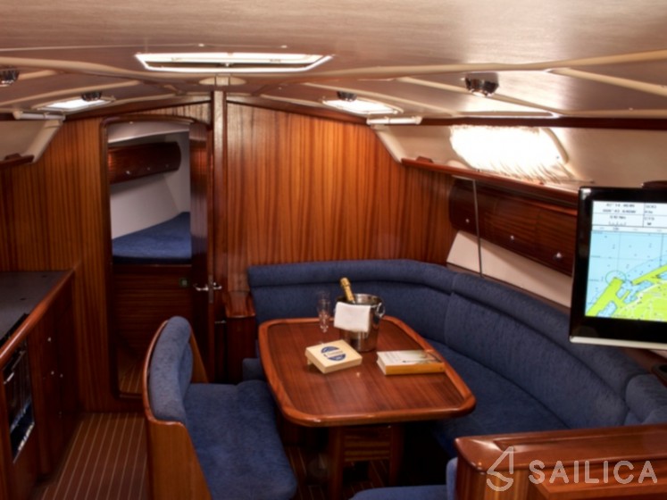 Bavaria 38 - Yacht Charter Sailica