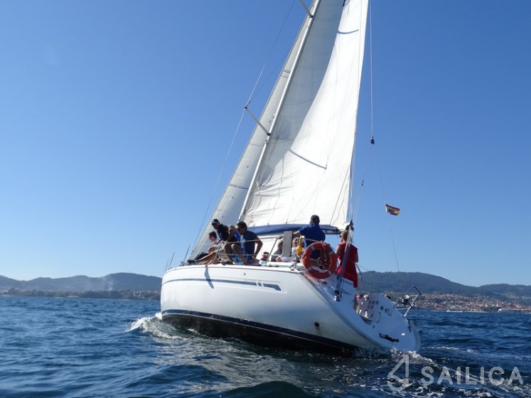 Bavaria 38 - Yacht Charter Sailica