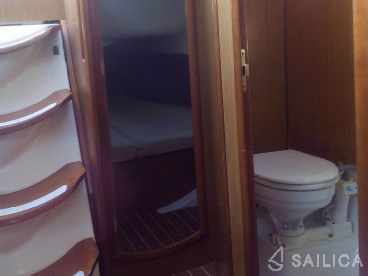 Sun Odyssey 379 - Yacht Charter Sailica
