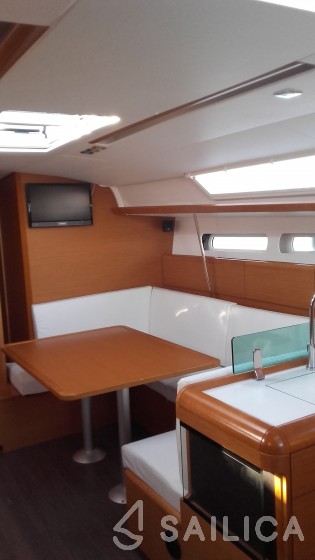 Sun Odyssey 449 - Yacht Charter Sailica