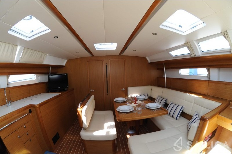 Sun Odyssey 49i - Yacht Charter Sailica