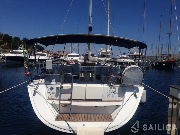 Sun Odyssey 49i - Yacht Charter Sailica