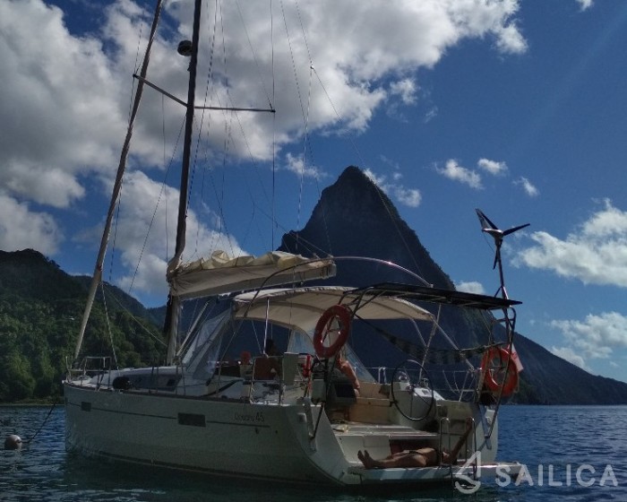Oceanis 45 - Yacht Charter Sailica