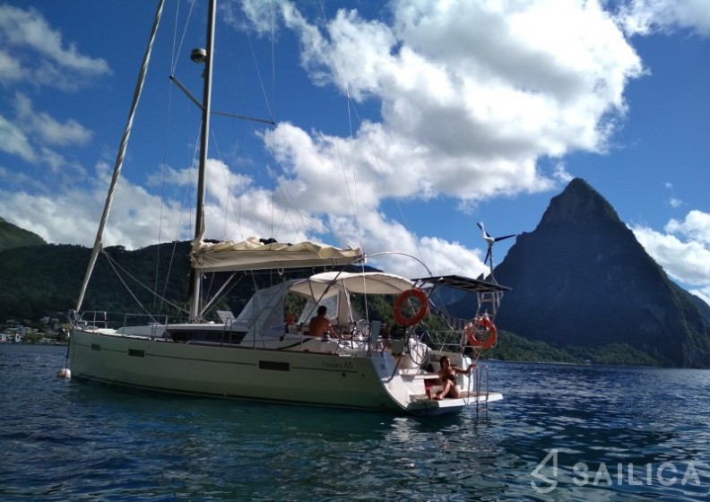 Oceanis 45 - Yacht Charter Sailica