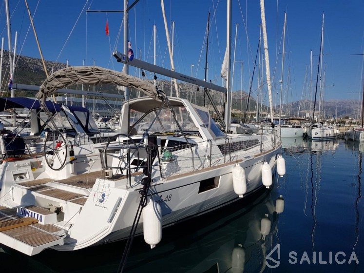Oceanis 48 - Yacht Charter Sailica