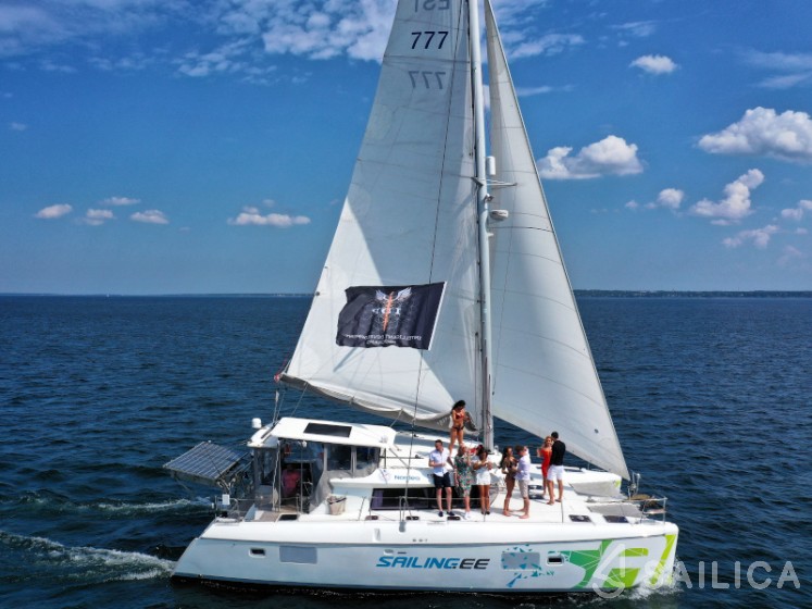 Lagoon 421 - Yacht Charter Sailica