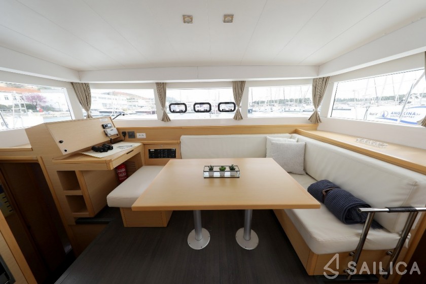 Lagoon 39 - Yacht Charter Sailica