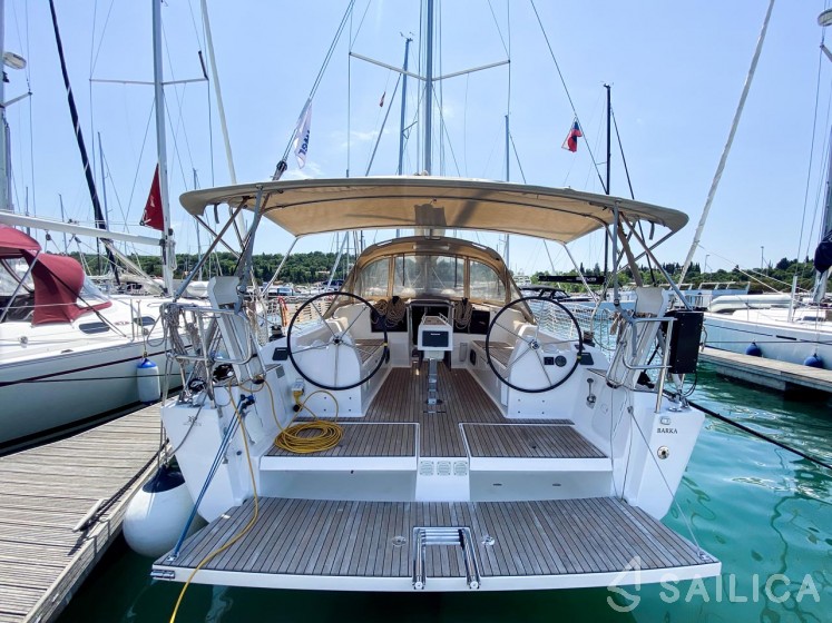 Dufour 382 GL - Yacht Charter Sailica
