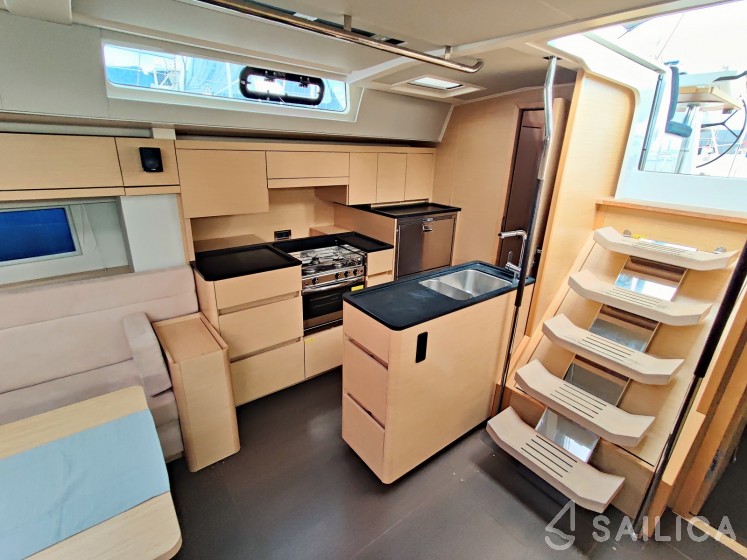 Hanse 548 - Yacht Charter Sailica