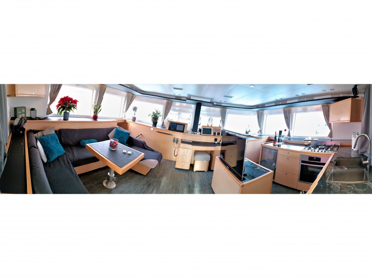 Lagoon 560 S2 - Yacht Charter Sailica