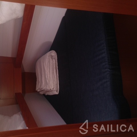 Bavaria Cruiser 34 - Yacht Charter Sailica