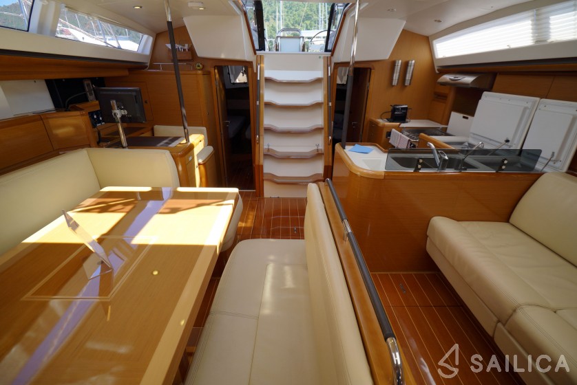 Jeanneau 57 - Yacht Charter Sailica