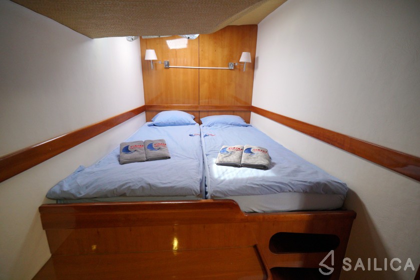 Privilege 465 - Yacht Charter Sailica