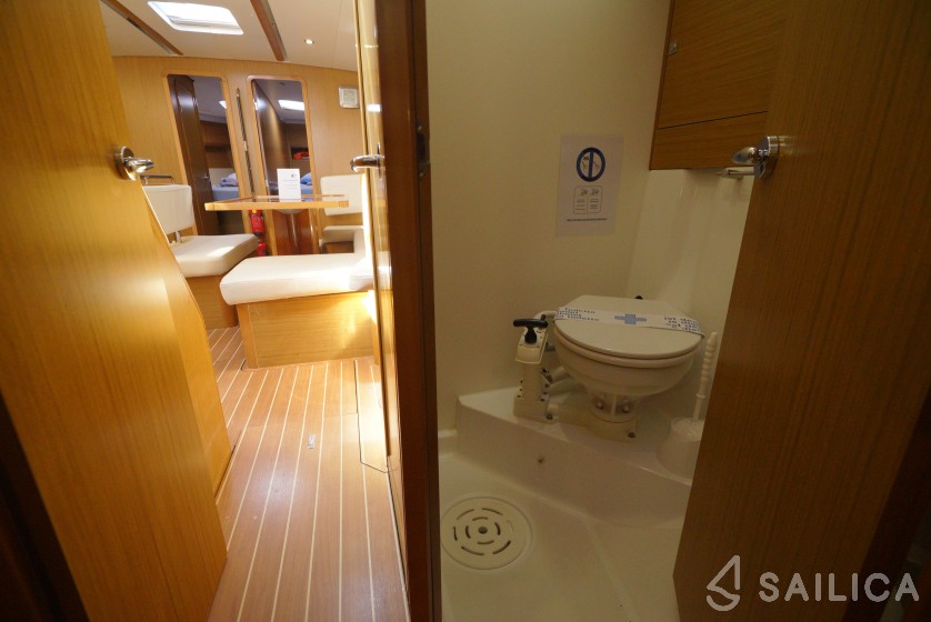 Sun Odyssey 49i - Yacht Charter Sailica
