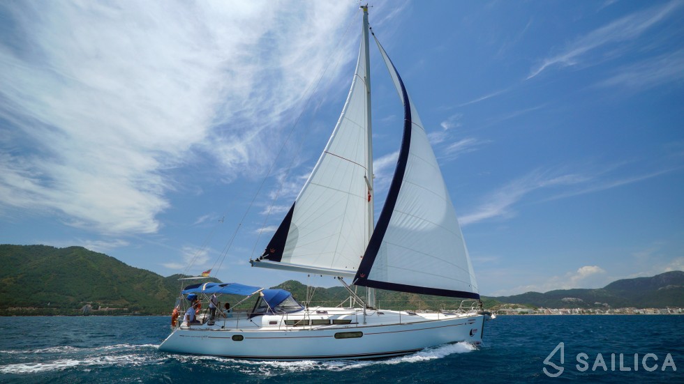 Sun Odyssey 49i - Yacht Charter Sailica