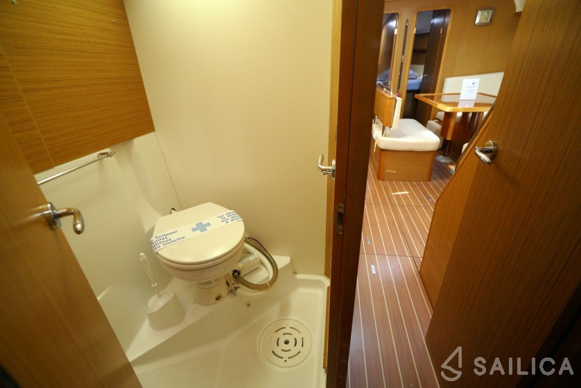 Sun Odyssey 49i - Yacht Charter Sailica