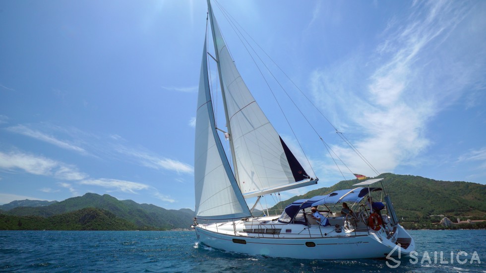 Sun Odyssey 49i - Yacht Charter Sailica