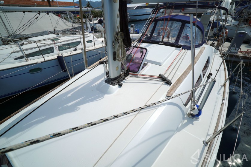 Sun Odyssey 36i - Yacht Charter Sailica