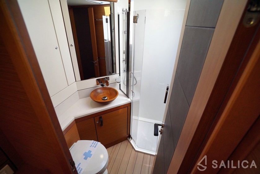 Jeanneau 64 - Yacht Charter Sailica