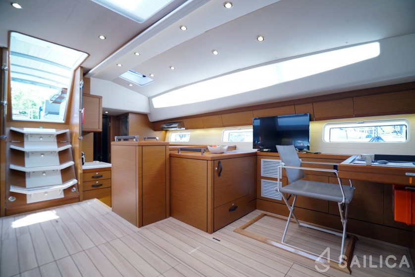 Jeanneau 64 - Yacht Charter Sailica