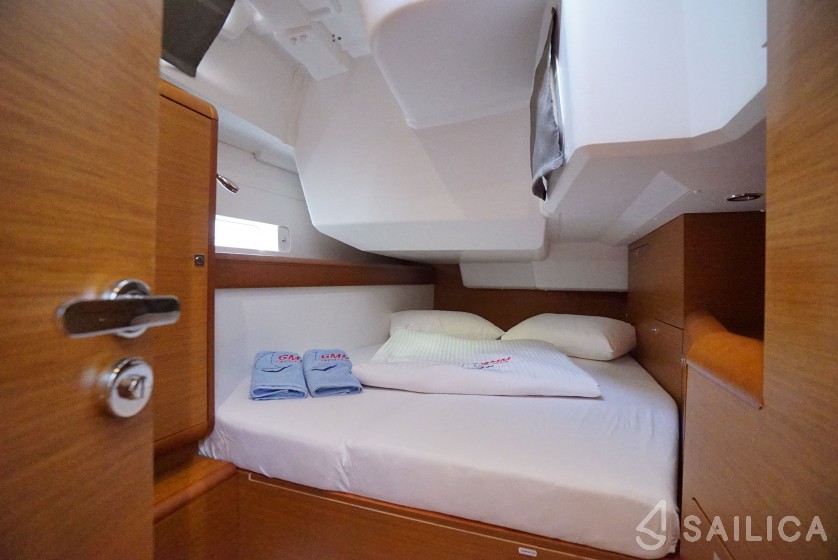 Sun Odyssey 479 - Yacht Charter Sailica