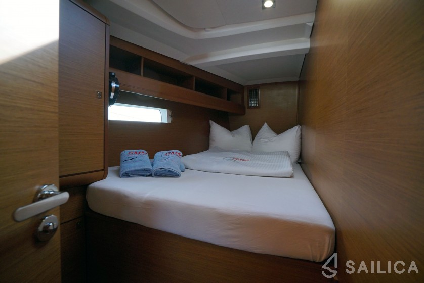 Sun Odyssey 479 - Yacht Charter Sailica