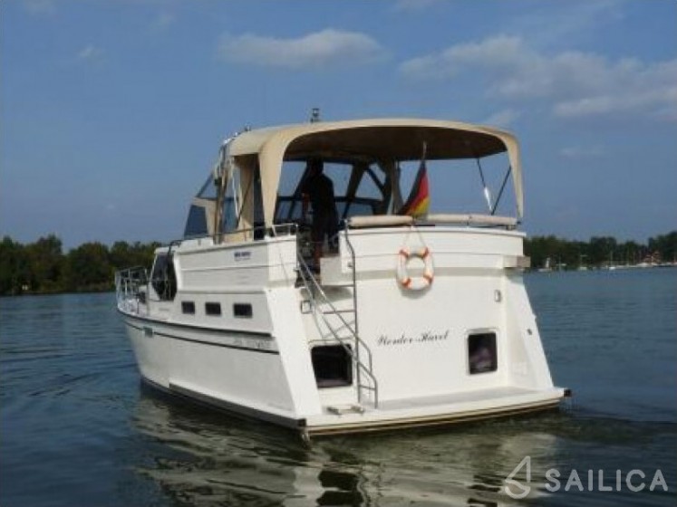 Aqua Yacht 1200 - Yacht Charter Sailica