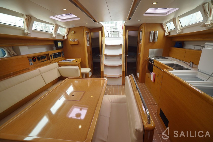 Sun Odyssey 44i - Yacht Charter Sailica