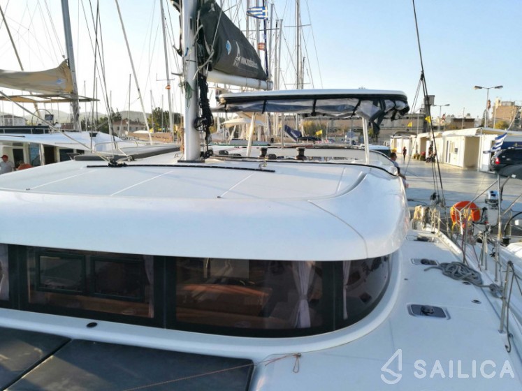 Lagoon 42 - Yacht Charter Sailica