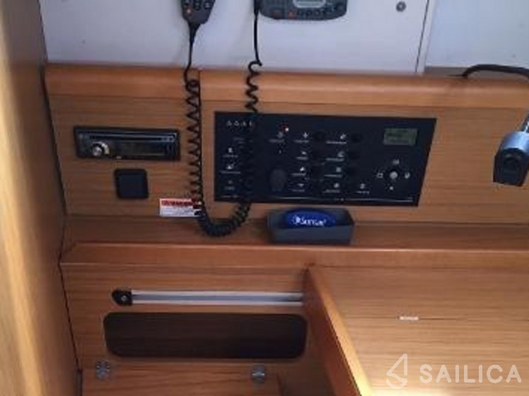 Sun Odyssey 36i - Yacht Charter Sailica