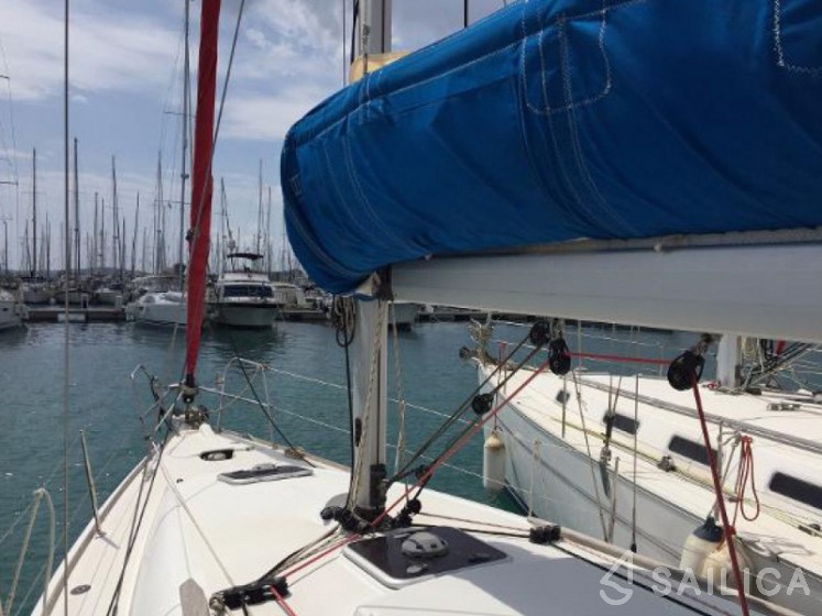 Sun Odyssey 36i - Yacht Charter Sailica