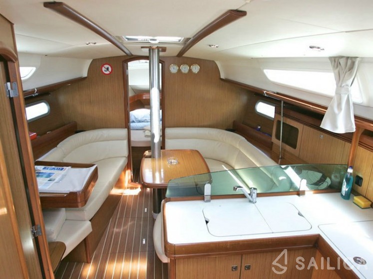 Sun Odyssey 36i - Yacht Charter Sailica
