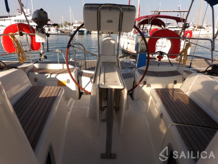 Sun Odyssey 36i - Yacht Charter Sailica