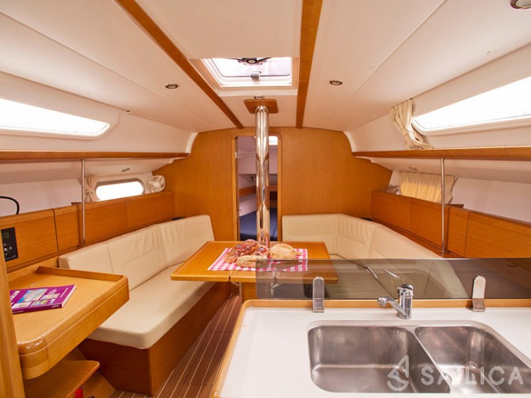 Sun Odyssey 36i - Yacht Charter Sailica