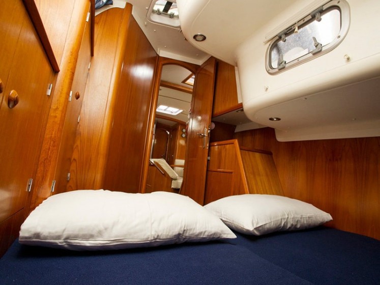 Sun Odyssey 36i - Yacht Charter Sailica