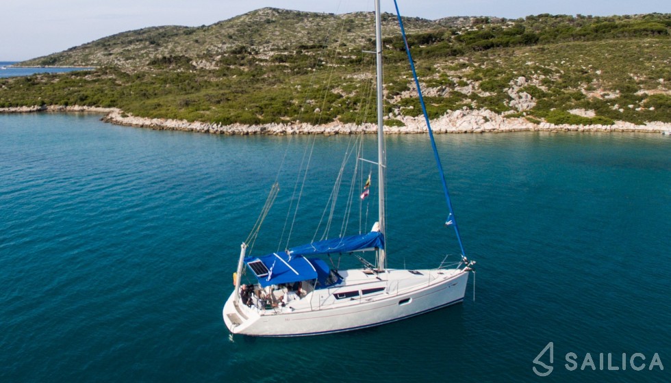 Sun Odyssey 36i - Yacht Charter Sailica