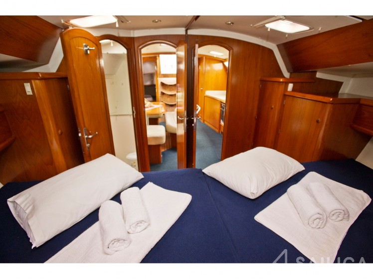 Sun Odyssey 45.2 - Yacht Charter Sailica