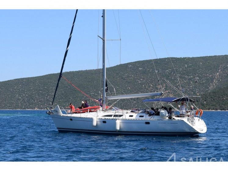 Sun Odyssey 45.2 - Yacht Charter Sailica
