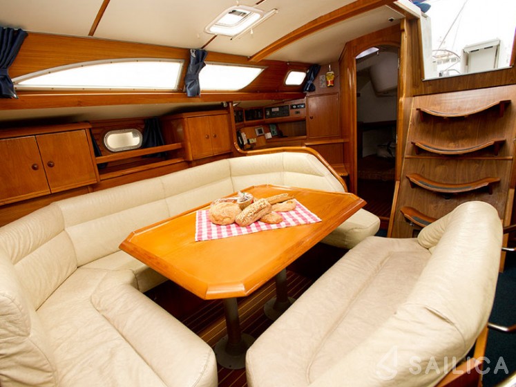 Sun Odyssey 45.2 - Yacht Charter Sailica