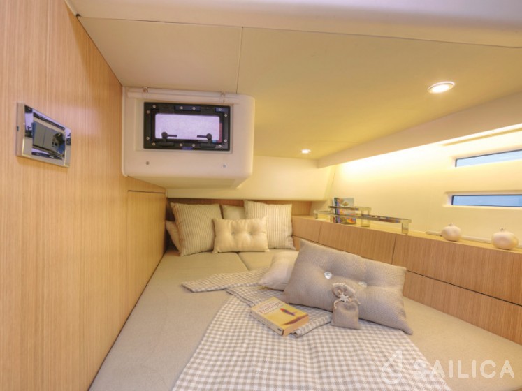 Azuree 46 - Yacht Charter Sailica