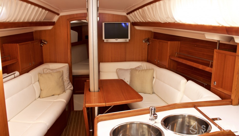 Elan 37 - Yacht Charter Sailica